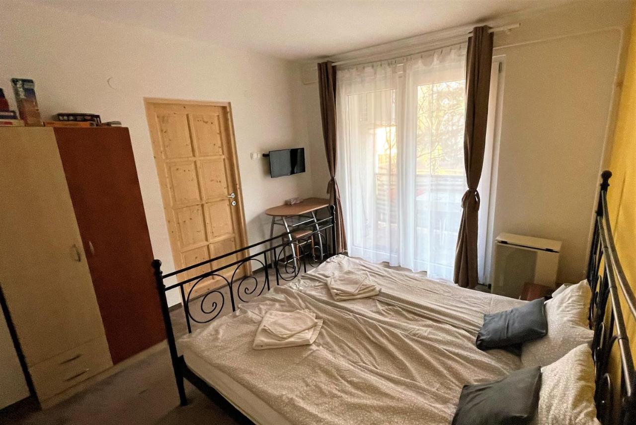 Evi Apartman Eger Exterior photo