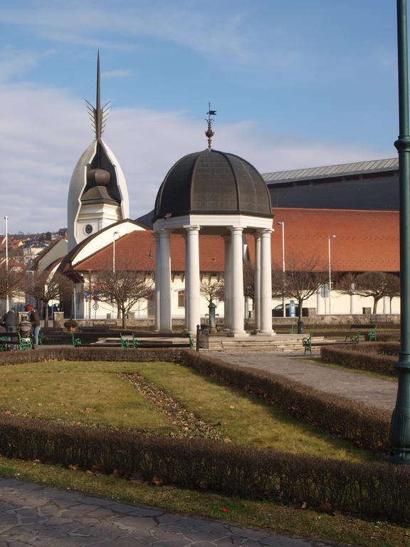 Evi Apartman Eger Exterior photo
