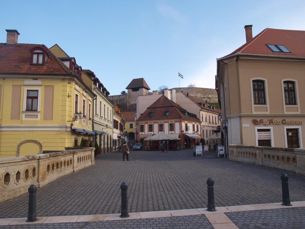 Evi Apartman Eger Exterior photo