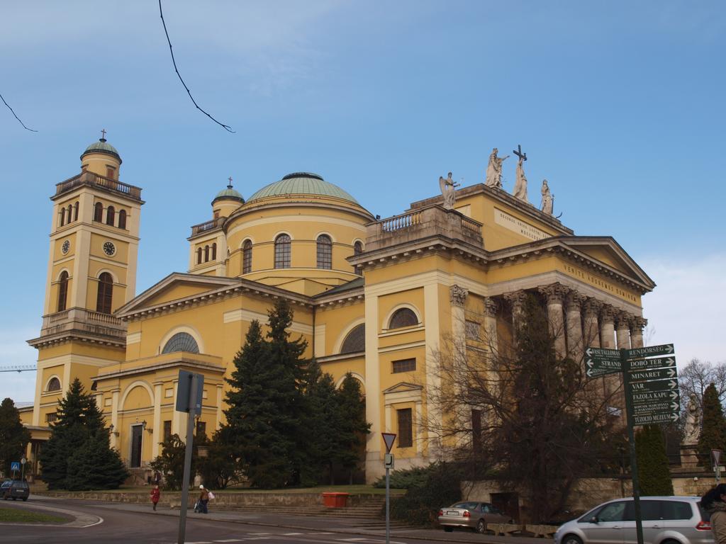 Evi Apartman Eger Exterior photo